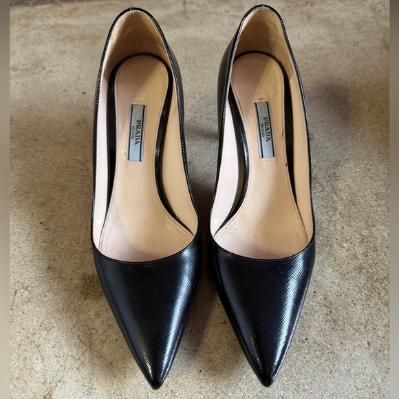 Prada Black Pointed Toe Pump - Picture 5 of 8
